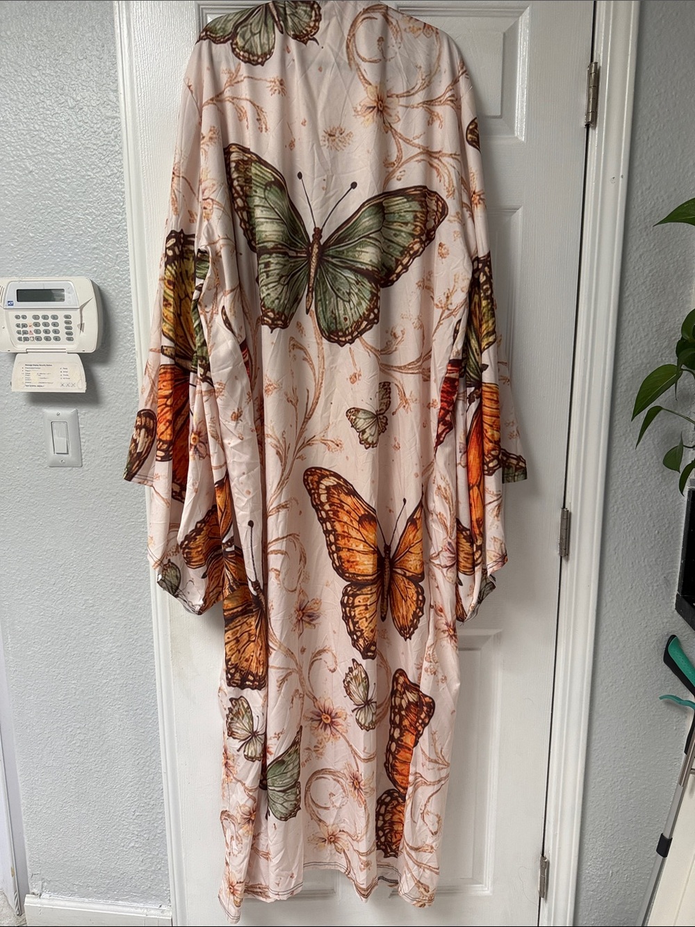 Ladies Robe - Picture 3 of 4